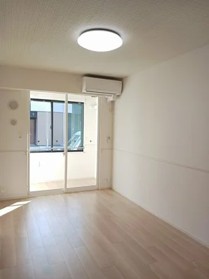 のマンスリーマンション・ウィークリーマンション「ヒカルサ浜松増楽町Ⅰ 102・洋室(No.1319988)」メイン画像