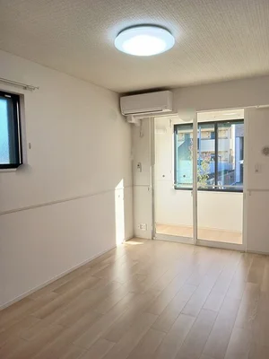 のマンスリーマンション・ウィークリーマンション「ヒカルサ浜松増楽町Ⅰ 101・洋室(No.1319989)」メイン画像