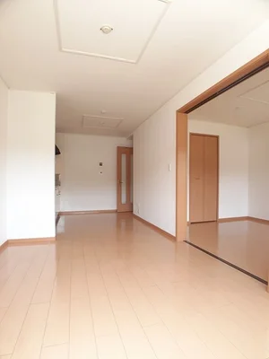 のマンスリーマンション・ウィークリーマンション「ウェル・パレス　Ⅱ 202・洋室(No.1320026)」メイン画像