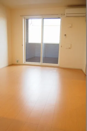 のマンスリーマンション・ウィークリーマンション「ＪａｄｅＨｏｕｓｅ　Ｅ 102・洋室(No.1320031)」メイン画像