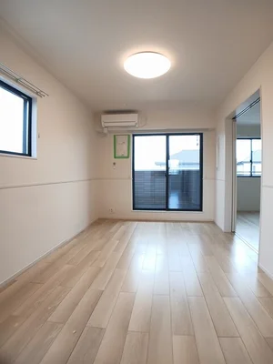 のマンスリーマンション・ウィークリーマンション「ラ・セレーナ　ソワ　Ⅰ 206・洋室(No.1320103)」メイン画像