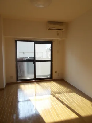 のマンスリーマンション・ウィークリーマンション「シューテル宝町 505・洋室(No.1320121)」メイン画像