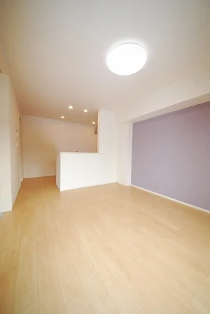 のマンスリーマンション・ウィークリーマンション「カーサ　ラフィネ　Ⅱ 203・洋室(No.1320202)」メイン画像