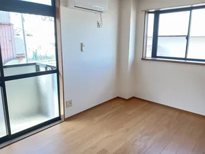 のマンスリーマンション・ウィークリーマンション「スカイグリ－ン小谷野 203・洋室(No.1320248)」メイン画像