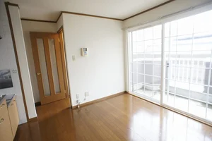 のマンスリーマンション・ウィークリーマンション「アンバローズ 101・洋室(No.1320250)」メイン画像