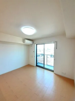 のマンスリーマンション・ウィークリーマンション「バーミィハウス 202・洋室(No.1320273)」メイン画像