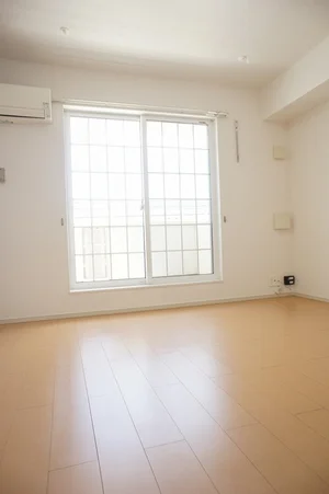 のマンスリーマンション・ウィークリーマンション「ヴィラ　フォーリスト 203・洋室(No.1322119)」メイン画像