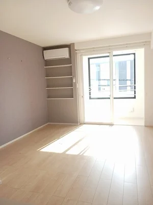 のマンスリーマンション・ウィークリーマンション「Ｓｅａｓｏｎ 203・洋室(No.1322127)」メイン画像