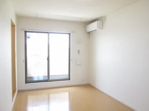 のマンスリーマンション・ウィークリーマンション「メゾン・ベール　Ａ 302・洋室(No.1322154)」メイン画像