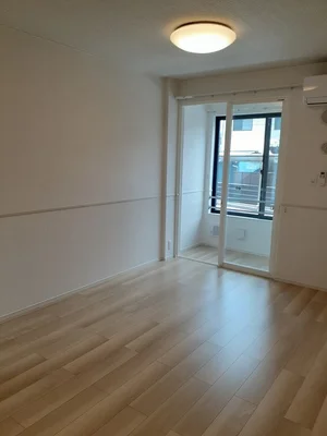 のマンスリーマンション・ウィークリーマンション「エアリー　ブリーズＢ 102・洋室(No.1322169)」メイン画像