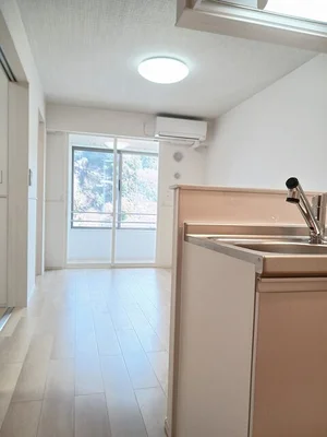 のマンスリーマンション・ウィークリーマンション「ＹＭメゾン 102・洋室(No.1322227)」メイン画像