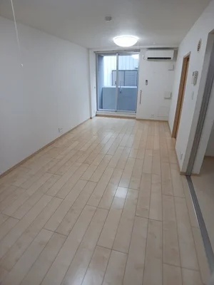 のマンスリーマンション・ウィークリーマンション「ｙ’ｓアビタシオン 102・洋室(No.1322246)」メイン画像