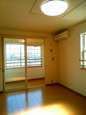 のマンスリーマンション・ウィークリーマンション「カーサ　フェリーセス　Ａ 201・洋室(No.1322369)」メイン画像