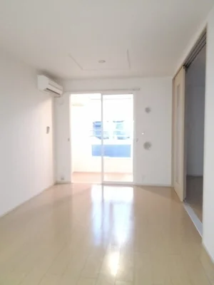 のマンスリーマンション・ウィークリーマンション「サウス　スプリング 205・洋室(No.1322375)」メイン画像