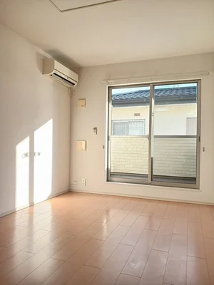 のマンスリーマンション・ウィークリーマンション「フォーリーフ 202・洋室(No.1322447)」メイン画像