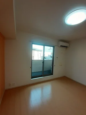 のマンスリーマンション・ウィークリーマンション「パサージュ南斎院 203・洋室(No.1322586)」メイン画像