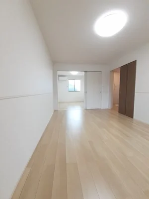 のマンスリーマンション・ウィークリーマンション「カメリアロッサ　Ⅰ 203・洋室(No.1322591)」メイン画像