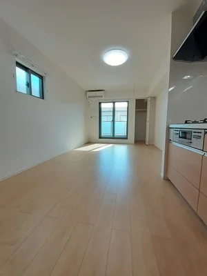 のマンスリーマンション・ウィークリーマンション「ウエストウイング 201・洋室(No.1322611)」メイン画像