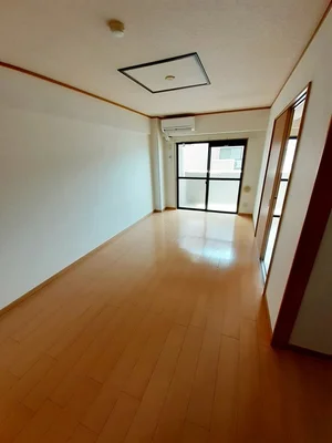 小月駅（山口県）のマンスリーマンション・ウィークリーマンション「サニーカーサＡ 202・洋室(No.1322619)」メイン画像