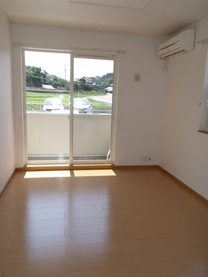 のマンスリーマンション・ウィークリーマンション「カ・ドーロＡ 101・洋室(No.1322627)」メイン画像