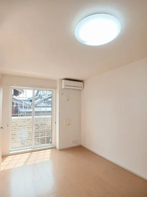 山口駅（山口県）のマンスリーマンション・ウィークリーマンション「コリーヌ．Ｍ　Ｂ 101・洋室(No.1322635)」メイン画像