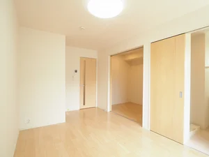 のマンスリーマンション・ウィークリーマンション「小文字ヒルⅠ 102・洋室(No.1322776)」メイン画像