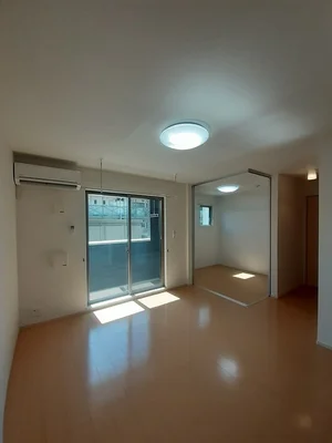 のマンスリーマンション・ウィークリーマンション「ラルーチェ 104・洋室(No.1322807)」メイン画像