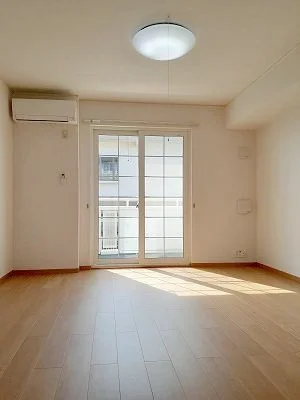 常葉大学静岡草薙キャンパス周辺のマンスリーマンション・ウィークリーマンション「トゥェルブ　チャ・チャ・チャ 103・洋室(No.1322838)」メイン画像