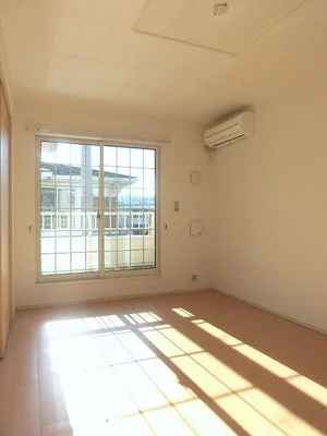 のマンスリーマンション・ウィークリーマンション「ヴェルヴェーヌ　Ⅱ 201・洋室(No.1322855)」メイン画像