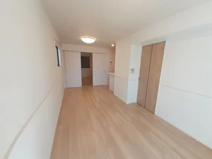 のマンスリーマンション・ウィークリーマンション「ラ　ルーチェ　ウーノ 101・洋室(No.1322997)」メイン画像