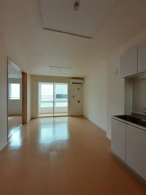 のマンスリーマンション・ウィークリーマンション「グレイスガーデン塚野目 202・洋室(No.1323020)」メイン画像