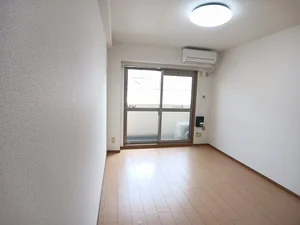 のマンスリーマンション・ウィークリーマンション「ヴァレ谷上 203・洋室(No.1323043)」メイン画像