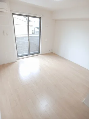新居浜市のマンスリーマンション・ウィークリーマンション「ｓａｌｔ　ｓｅｅ 102・洋室(No.1323096)」メイン画像