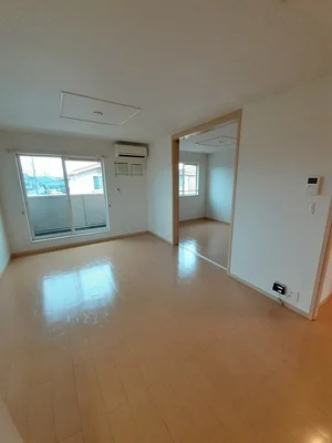 のマンスリーマンション・ウィークリーマンション「エ　サンクチュエール 201・洋室(No.1323108)」メイン画像