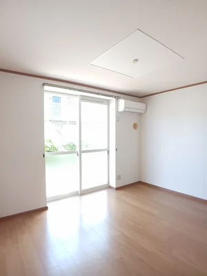 子守唄の里高屋駅（岡山県）のマンスリーマンション・ウィークリーマンション「ジョイフルにしむらＡ 101・洋室(No.1323116)」メイン画像