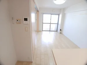 沖縄県立中部病院周辺のマンスリーマンション・ウィークリーマンション「ヒルサイドマンションＡ 202・洋室(No.1323166)」メイン画像