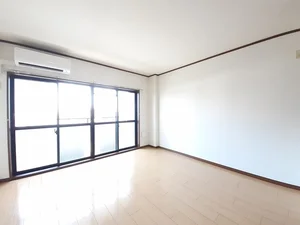 のマンスリーマンション・ウィークリーマンション「サニーヒル朱雀 302・洋室(No.1323528)」メイン画像