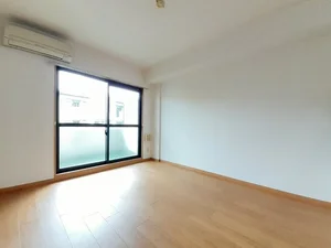 のマンスリーマンション・ウィークリーマンション「シャルマンコート広沢Ａ 203・洋室(No.1323533)」メイン画像