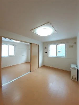 河西郡芽室町のマンスリーマンション・ウィークリーマンション「デーア・パラッツオ 102・洋室(No.1325575)」メイン画像