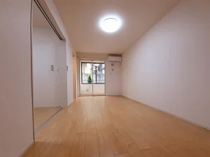 のマンスリーマンション・ウィークリーマンション「ワイズ　アドニス　Ⅲ　Ａ 102・洋室(No.1325690)」メイン画像