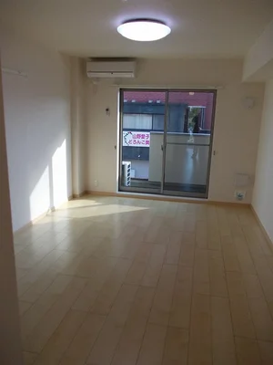 のマンスリーマンション・ウィークリーマンション「セントレ青山 203・洋室(No.1325762)」メイン画像