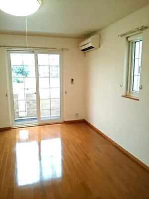 のマンスリーマンション・ウィークリーマンション「フィオーレ　カーザ 102・洋室(No.1325782)」メイン画像