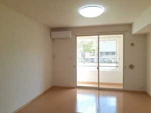 高岡市のマンスリーマンション・ウィークリーマンション「ウィスティリア 102・洋室(No.1325788)」メイン画像