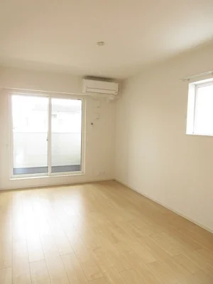 のマンスリーマンション・ウィークリーマンション「さくらレジデンス高町　Ｄ 201・洋室(No.1325853)」メイン画像