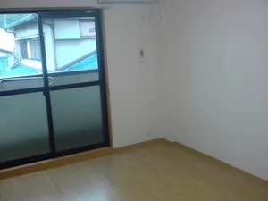 四天王寺大学短期大学部周辺のマンスリーマンション・ウィークリーマンション「鈴蘭ハイツ 105・洋室(No.1325887)」メイン画像