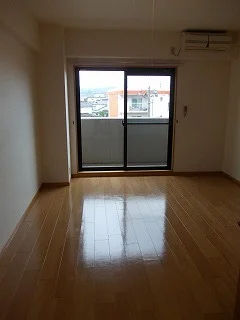 のマンスリーマンション・ウィークリーマンション「ロワゾブルー 301・洋室(No.1325908)」メイン画像