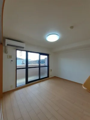 のマンスリーマンション・ウィークリーマンション「オーブ木太 204・洋室(No.1325913)」メイン画像