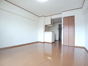 折尾駅（福岡県）のマンスリーマンション・ウィークリーマンション「メゾン・カメリア 205・洋室(No.1326081)」メイン画像