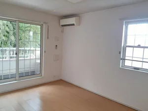 のマンスリーマンション・ウィークリーマンション「シャン・ド・フルール　Ⅱ 201・洋室(No.1326224)」メイン画像