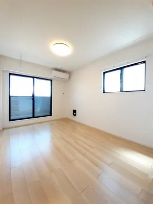 のマンスリーマンション・ウィークリーマンション「Ｌｕｎａ　Ｐｉｅｎａ 203・洋室(No.1326295)」メイン画像